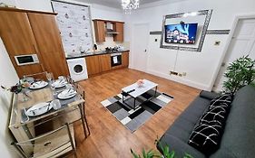 *6B7R* Setup For Your Most Relaxed & Amazing Stay + Free Parking + Free Fast Wifi*